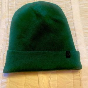 Lululemon skull cap, never worn